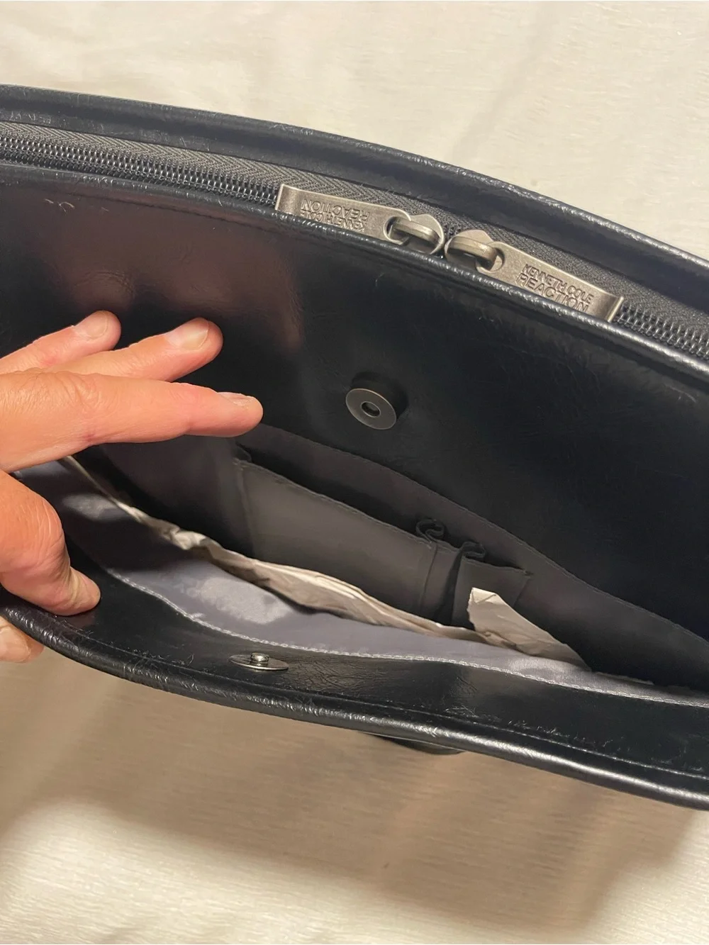 Kenneth Cole Reaction Black Leather Briefcase Carry Bag